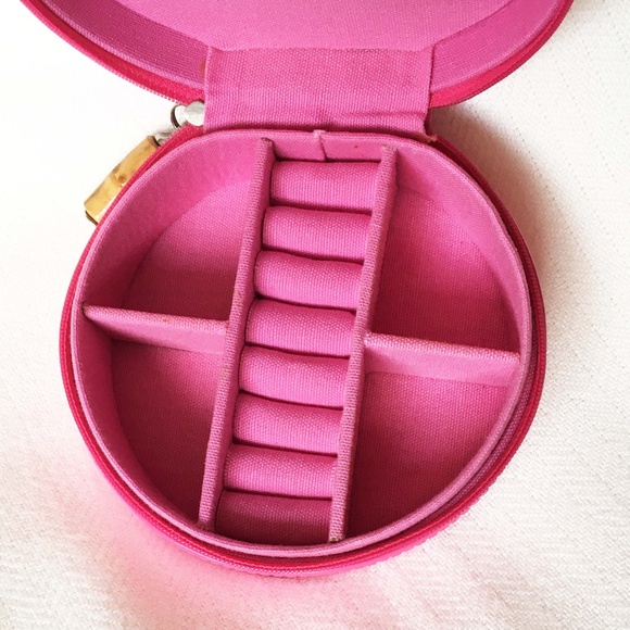 Hot Pink Mini Round Jewellery Case - Picture 5 of 6